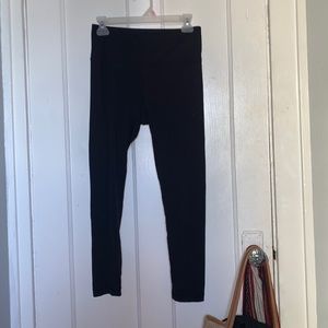 Women’s Medium Black Yogalicious Leggings